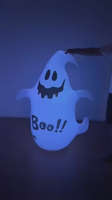 Décoration gonflable fantôme d'Halloween de 53 pouces